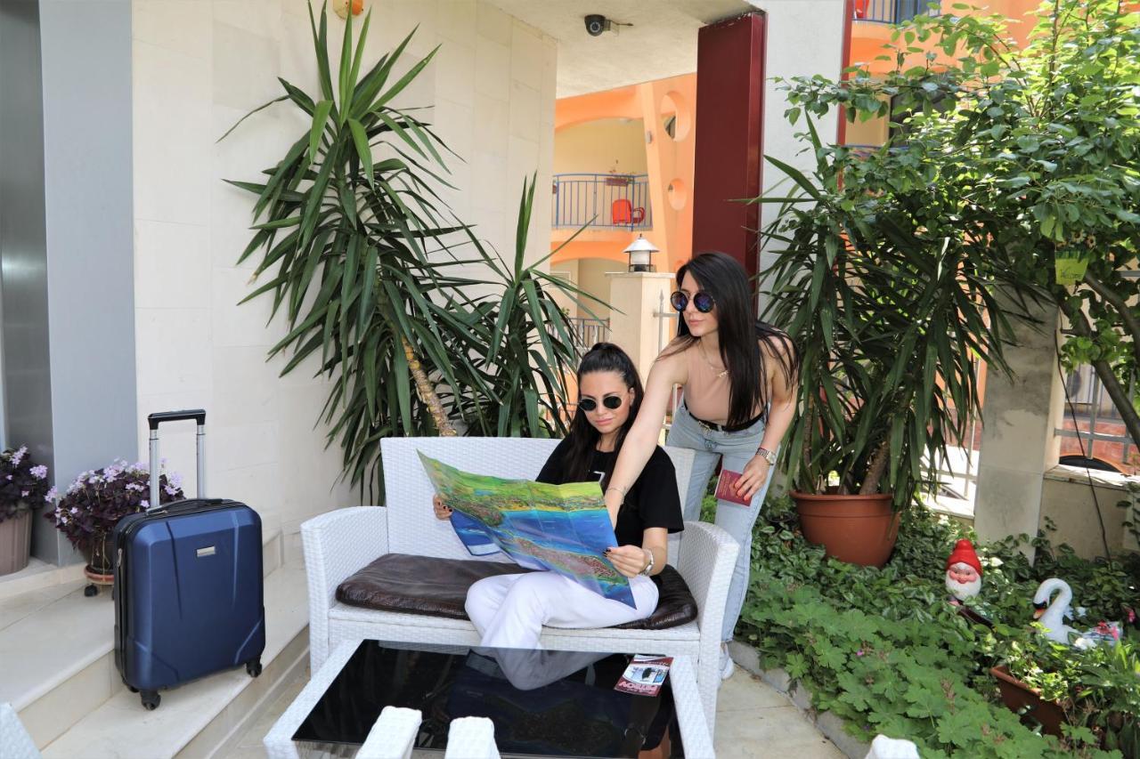 Petrov Family Hotel Nesebar Ngoại thất bức ảnh