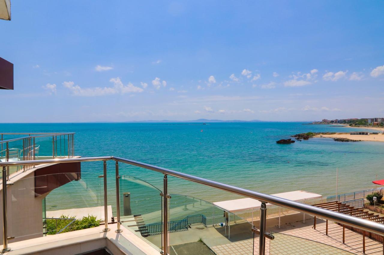 Petrov Family Hotel Nesebar Ngoại thất bức ảnh