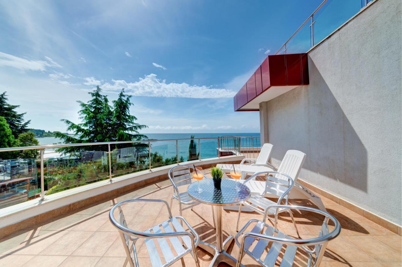 Petrov Family Hotel Nesebar Ngoại thất bức ảnh