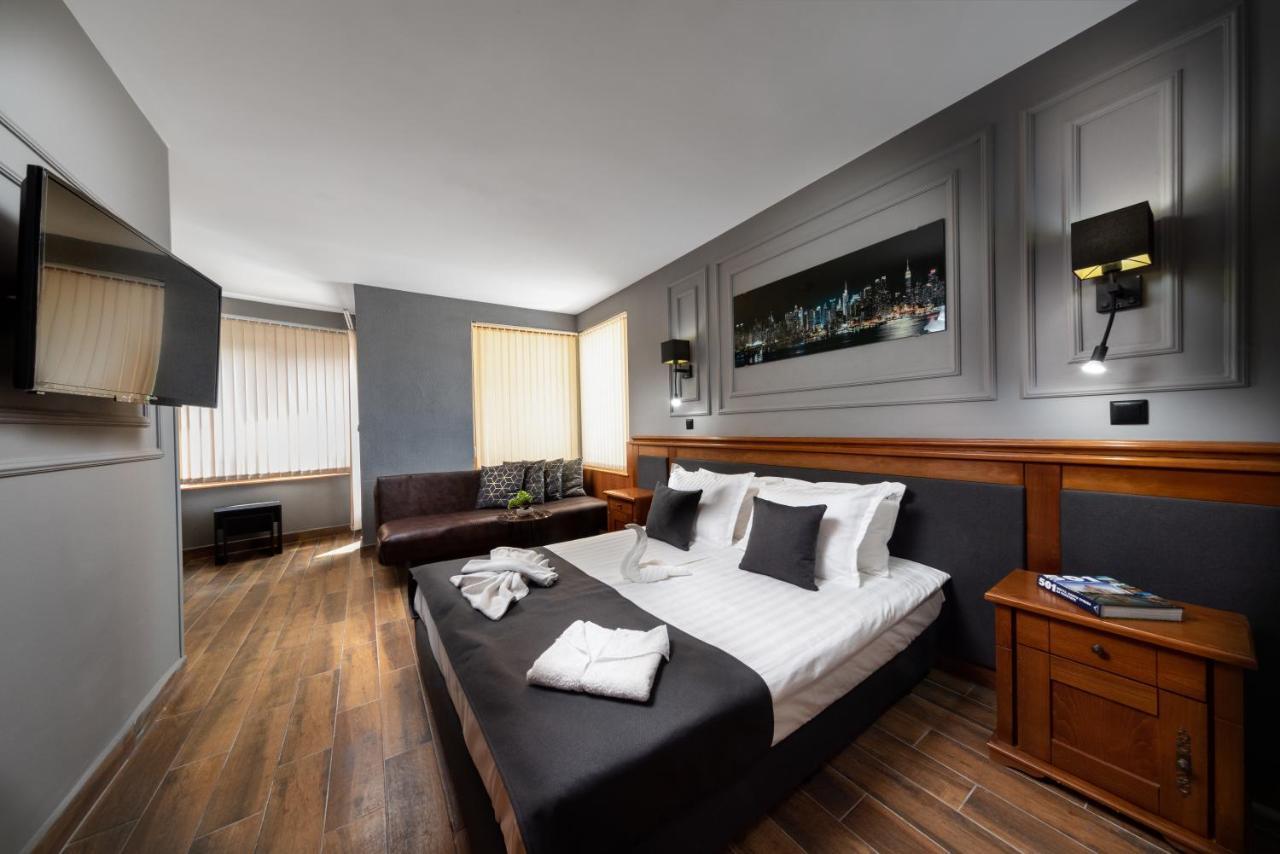 Petrov Family Hotel Nesebar Ngoại thất bức ảnh