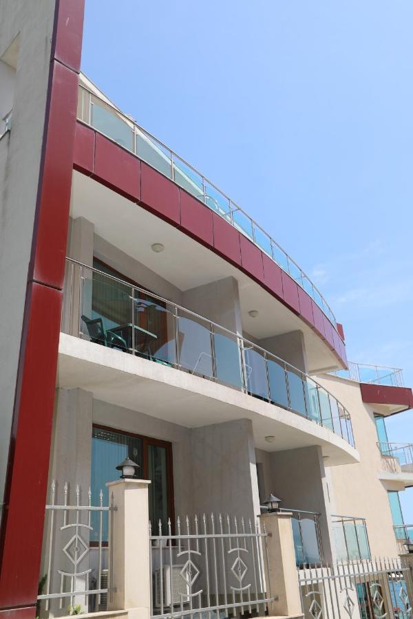 Petrov Family Hotel Nesebar Ngoại thất bức ảnh